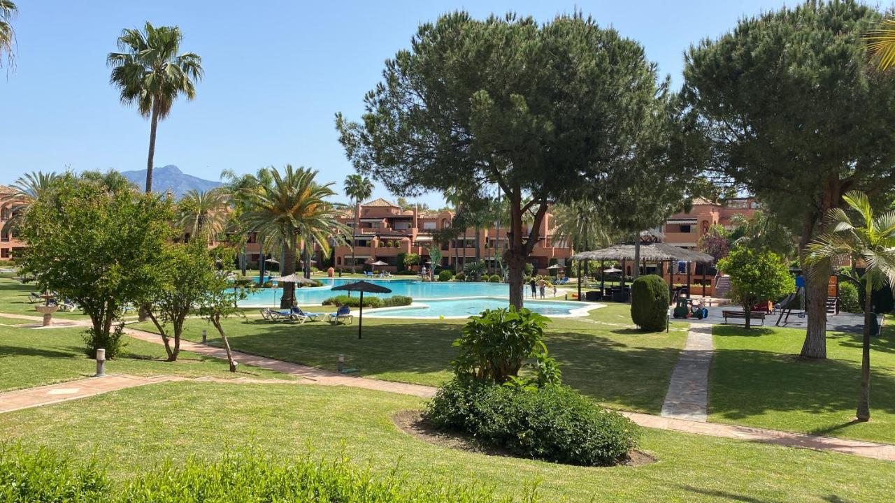 Alhambra Del Golf - Guadalmina Apartment Estepona Exterior photo