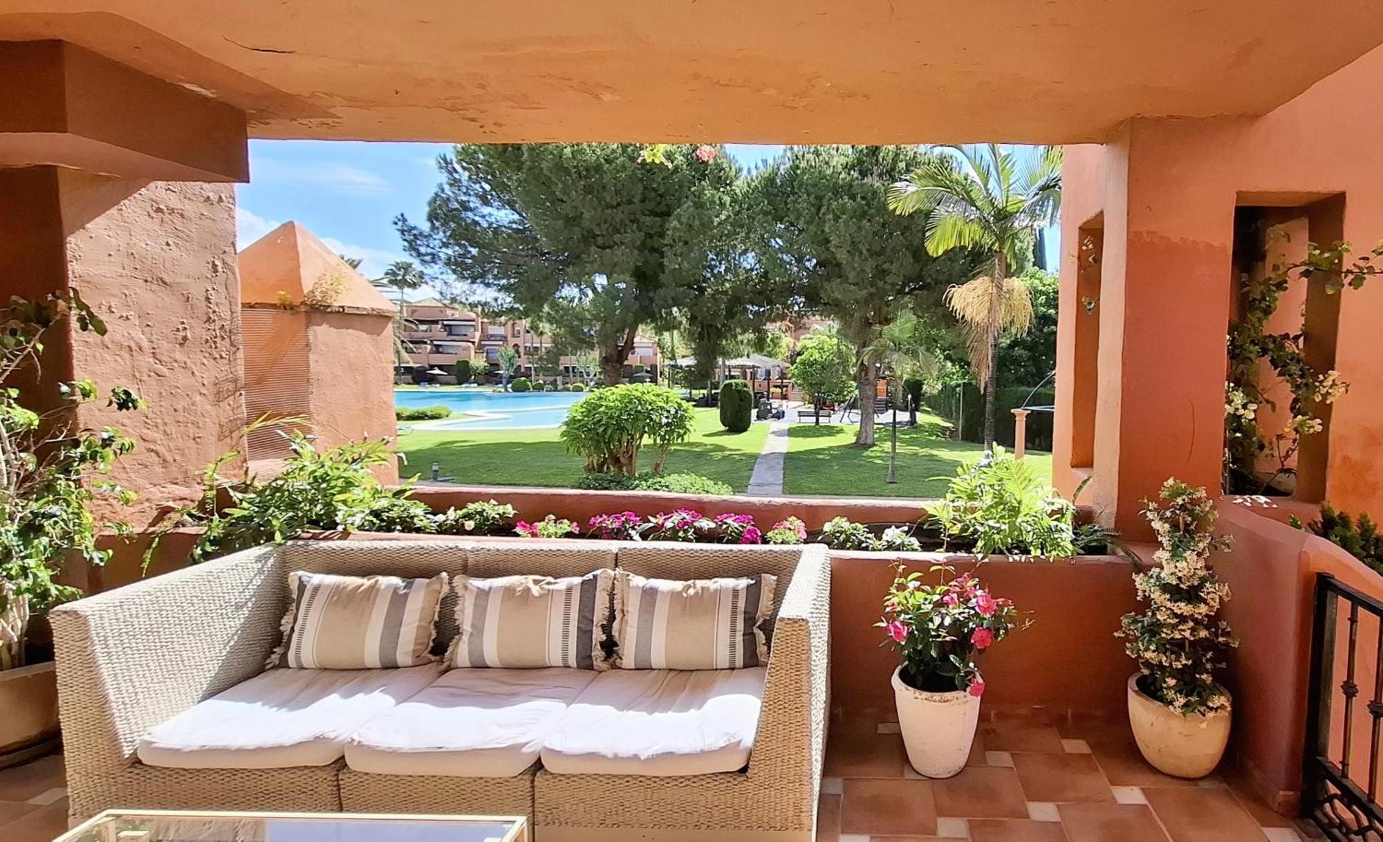 Alhambra Del Golf - Guadalmina Apartment Estepona Exterior photo